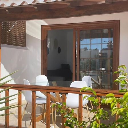 Stylish & Modern 1 Bedroom Suite On Frontline Of Playa Del Duque Costa Adeje  Bagian luar foto