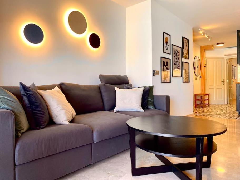 Stylish & Modern 1 Bedroom Suite On Frontline Of Playa Del Duque Costa Adeje  Bagian luar foto